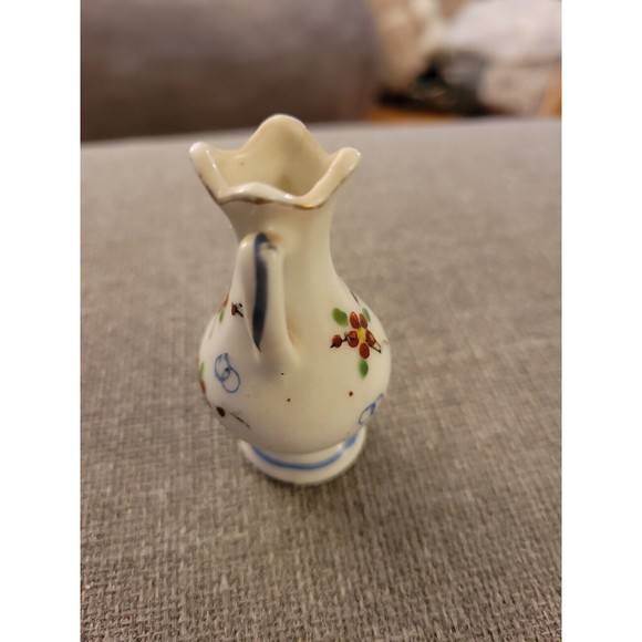 Vintage Asian Japanese Floral Miniature Porcelain Bud Vase - Picture 5 of 7